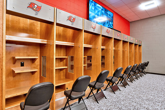 Dale Mabry Tampa Bay - Wood Lockers