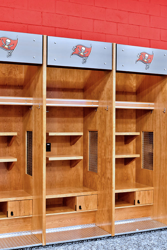 Dale Mabry Tampa Bay - Wood Lockers