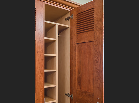 Pine Tree - Wood Lockers